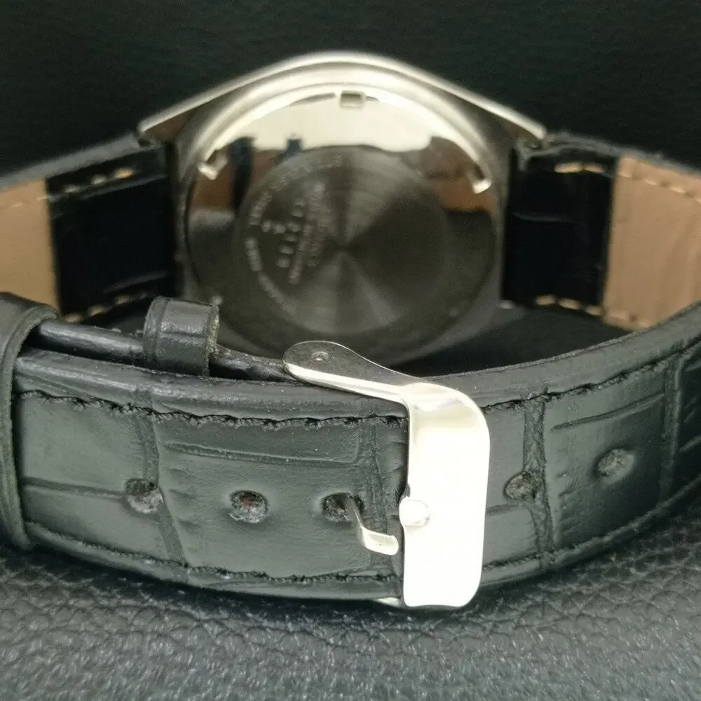 Vintage 1980 Seiko Automatic Mens Silver Watch W/daydate & Silver Accents